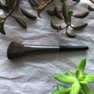 💋NWOT Urban Decay # F107 - Diffusing Blush Brush